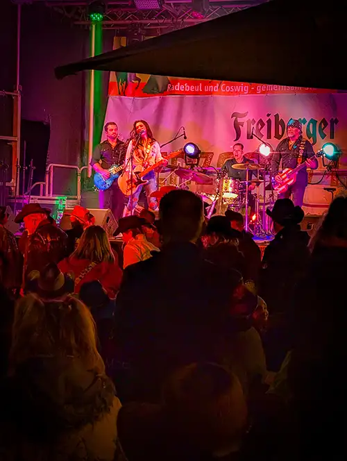 Karl May Fest Radebeul - Hauptbühne mit Countrymusik